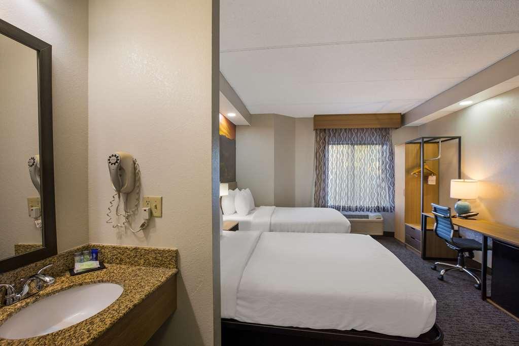 Clarion Pointe Sevierville-Pigeon Forge Phòng bức ảnh