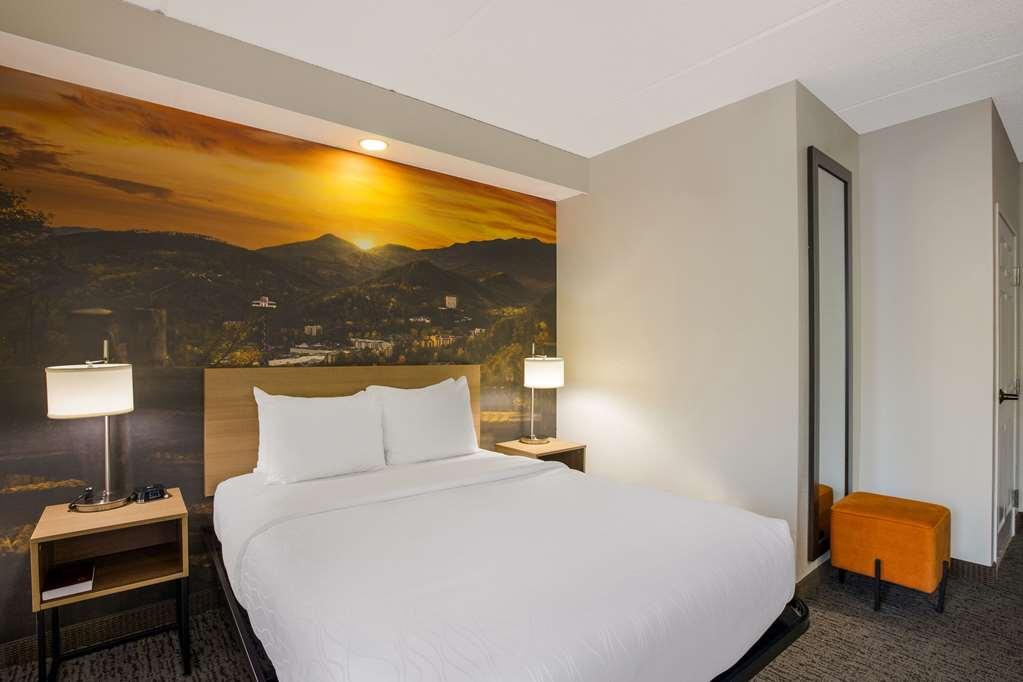 Clarion Pointe Sevierville-Pigeon Forge Phòng bức ảnh